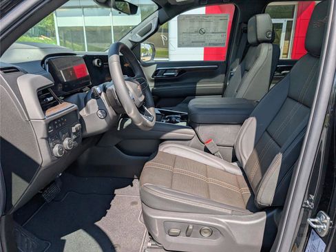 New 2026 Chevrolet Suburban High Country w/ Sun And Tow Package AWD/4WD image 15