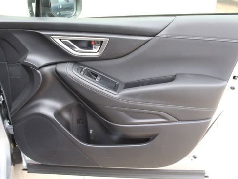 Used 2020 Subaru Forester Premium image 38