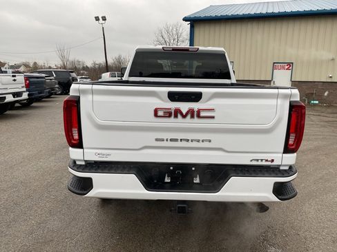 Certified 2022 GMC Sierra 2500 AT4 image 4