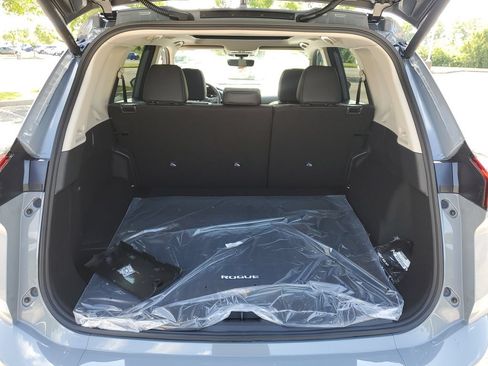 New 2026 Nissan Rogue Dark Armor FWD image 7
