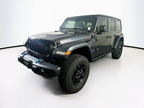 Used 2024 Jeep Wrangler Unlimited AWD/4WD image 3