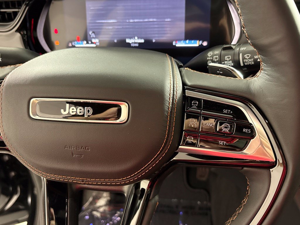 New 2027 Jeep Grand Cherokee Summit w/ Adv Protech Group IV AWD/4WD image 36