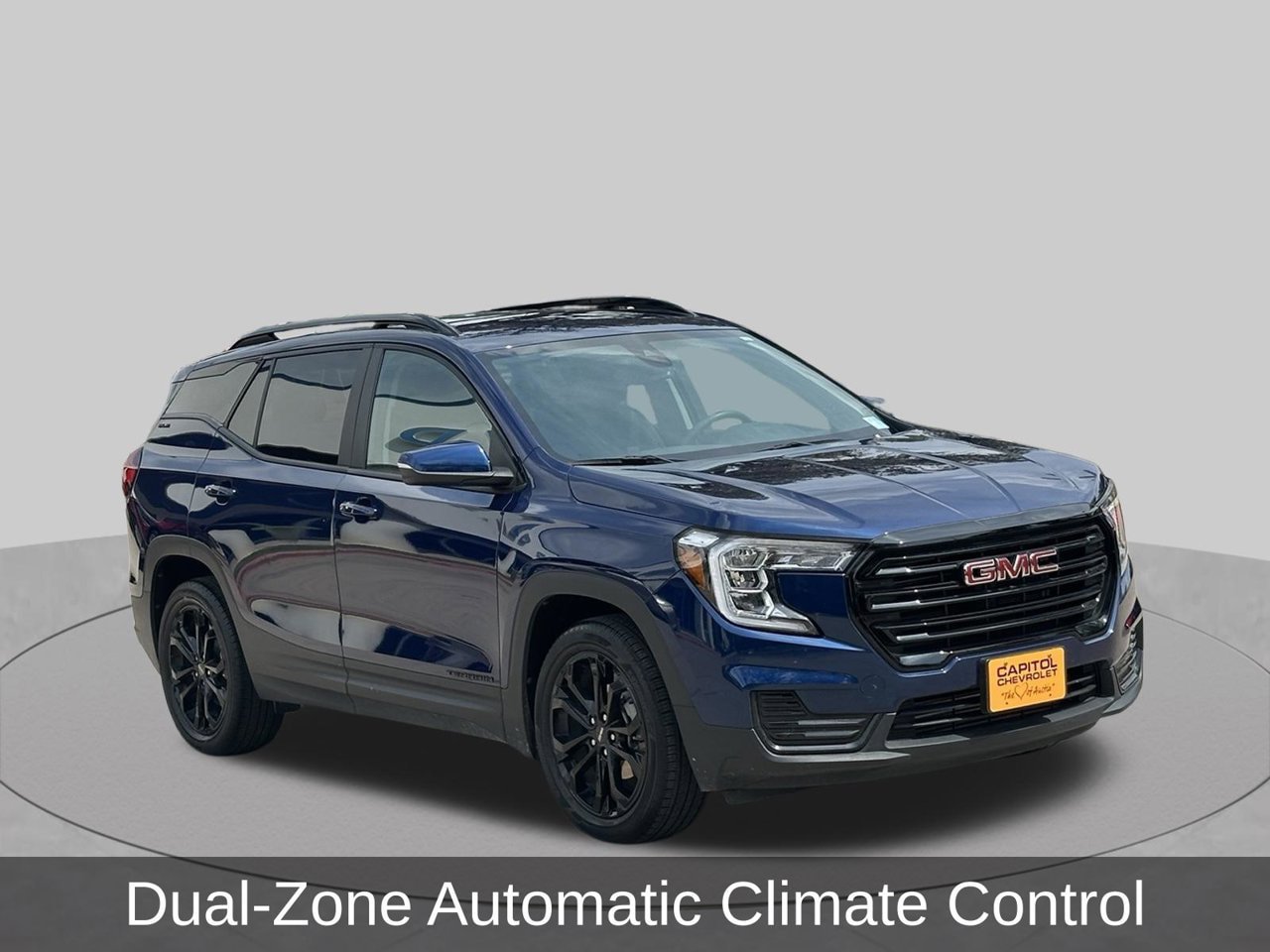 Used 2022 GMC Terrain SLE w/ Driver Convenience Package FWD image 7