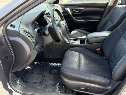 Used 2017 Nissan Altima 2.5 S w/ Power Driver Seat Package FWD image 23