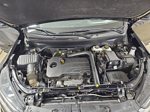 Certified 2024 Chevrolet Equinox LT image 35
