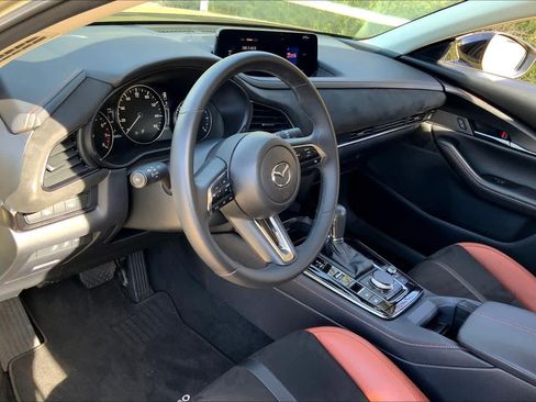 Certified 2025 MAZDA CX-30 Carbon image 16