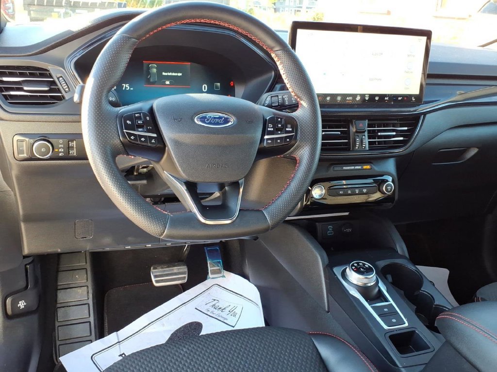 Used 2023 Ford Escape ST-Line Select w/ Tech Pack #2 AWD/4WD image 16