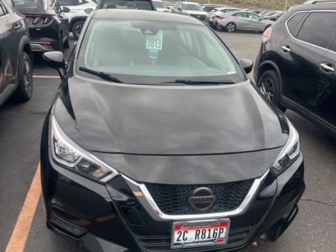 Used 2021 Nissan Versa SV image 18