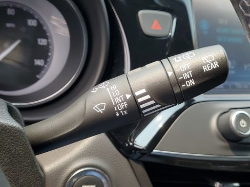 Used 2020 Buick Envision Essence AWD/4WD image 13