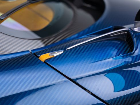 Used 2017 Pagani Huayra RWD image 12