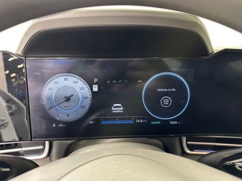 Certified 2024 Hyundai Elantra SEL image 17