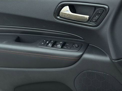 Used 2024 Dodge Durango GT RWD image 34
