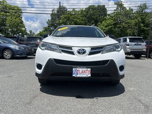 Used 2015 Toyota RAV4 LE AWD/4WD image 2