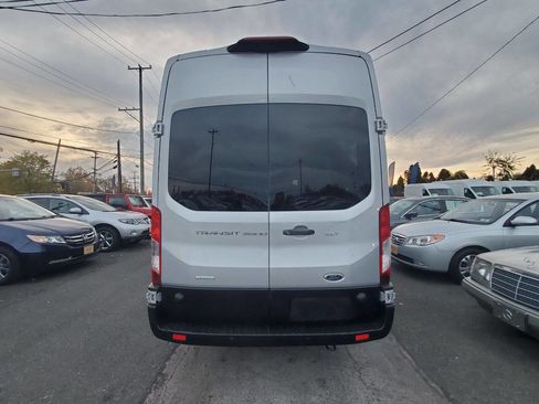 Used 2019 Ford Transit 350 XLT image 4