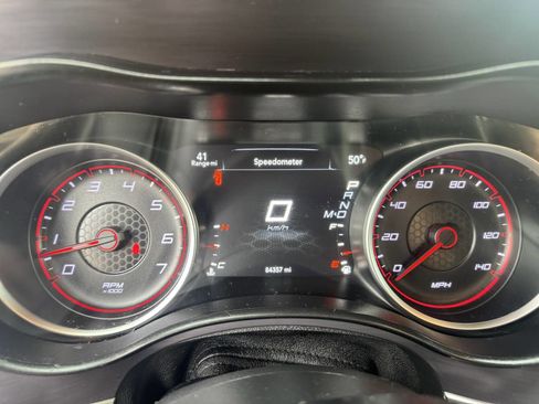 Used 2017 Dodge Charger SE image 29