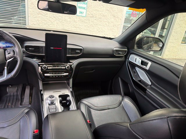 Used 2023 Ford Explorer ST w/ Technology Package AWD/4WD image 18