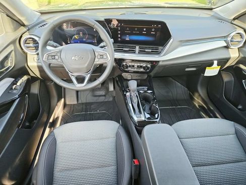 New 2026 Chevrolet Trax LT w/ Driver Confidence Package FWD image 9