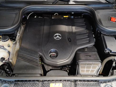 Certified 2024 Mercedes-Benz GLE 450 4MATIC image 30