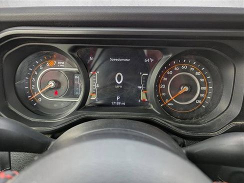 Used 2024 Jeep Wrangler Rubicon w/ Capability Package image 16