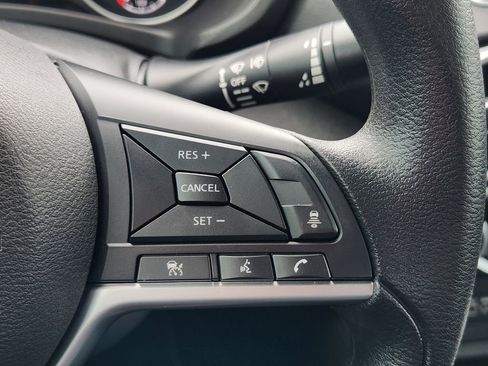 Used 2023 Nissan Sentra SV FWD image 29