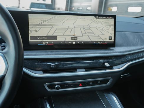 Certified 2024 BMW X6 xDrive40i w/ Premium Package image 22