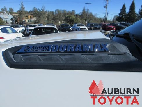 Used 2021 Chevrolet Silverado 2500 High Country w/ Z71 Off-Road Package image 14