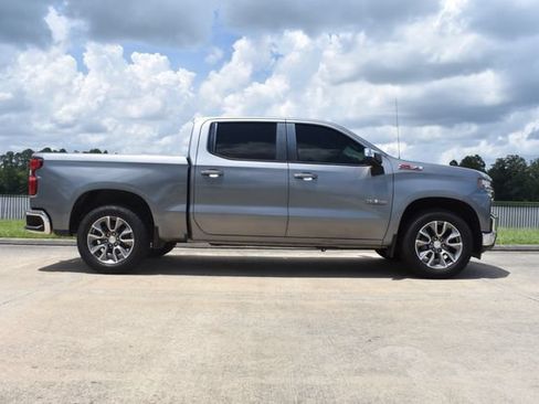 Used 2021 Chevrolet Silverado 1500 LT w/ Z71 Off-Road Package AWD/4WD image 7
