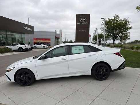 New 2026 Hyundai Elantra Sport FWD image 2