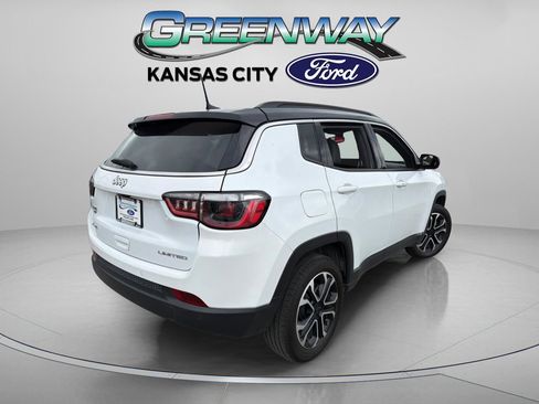 Used 2024 Jeep Compass Limited AWD/4WD image 8