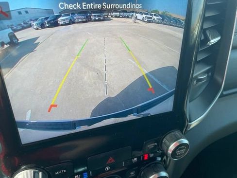 Used 2022 RAM 1500 Laramie w/ Sport Appearance Package AWD/4WD image 29