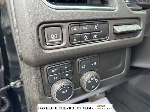 Used 2024 Chevrolet Tahoe Premier w/ Premium Package 2 image 12