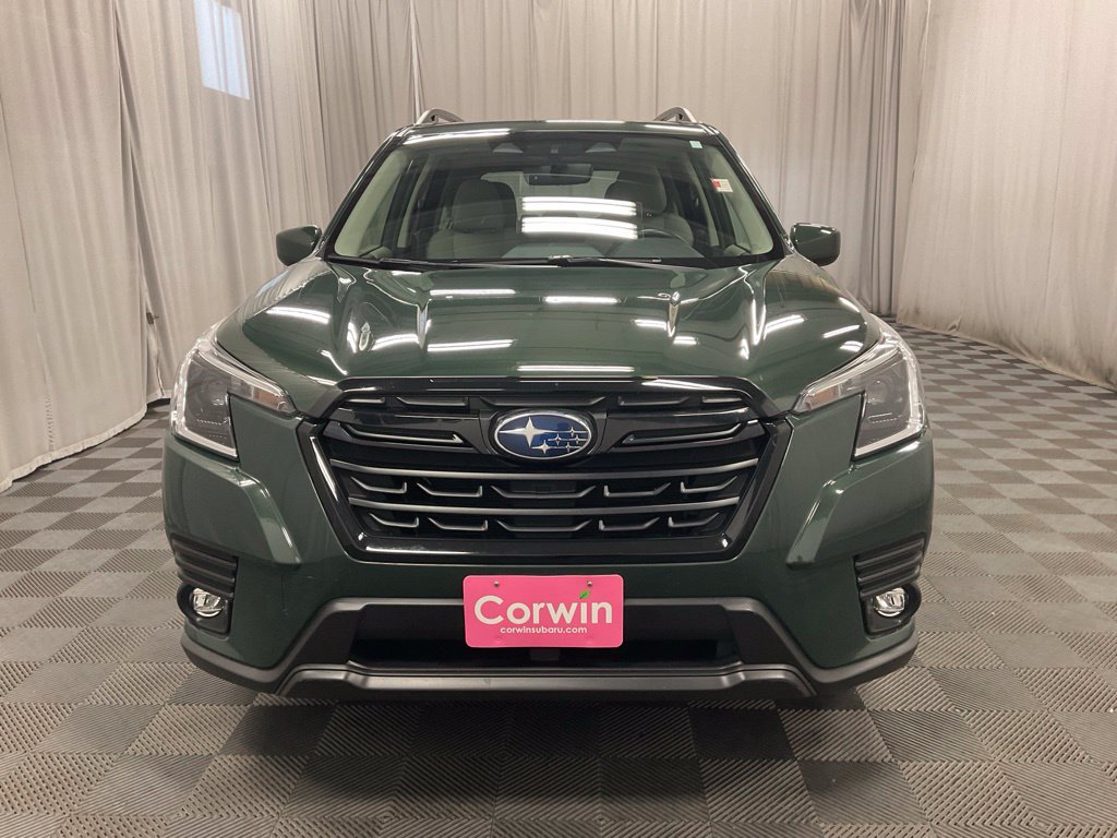 Used 2024 Subaru Forester Premium AWD/4WD image 7
