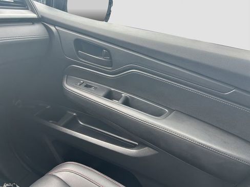 Used 2025 Honda Odyssey Sport-L image 11