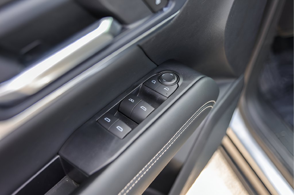 Used 2026 GMC Terrain Elevation FWD image 23