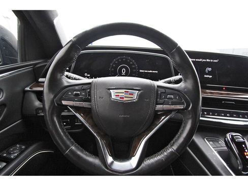 Certified 2022 Cadillac Escalade Sport Platinum w/ LPO, ONYX Package image 9