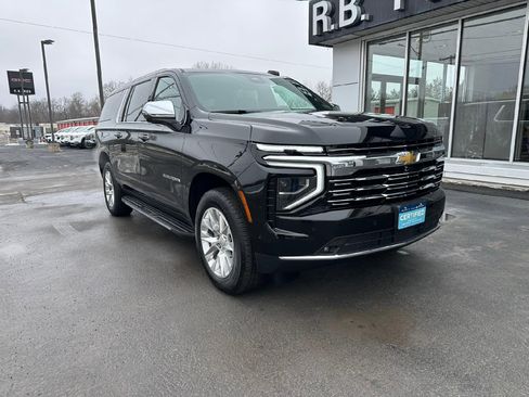 Certified 2025 Chevrolet Suburban Premier image 3