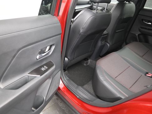 New 2026 Nissan Kicks SR image 17