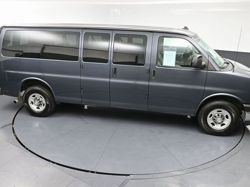 Used 2017 Chevrolet Express 3500 LT w/ LT Preferred Equipment Group image 44