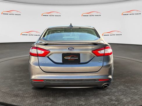 Used 2013 Ford Fusion SE FWD image 9