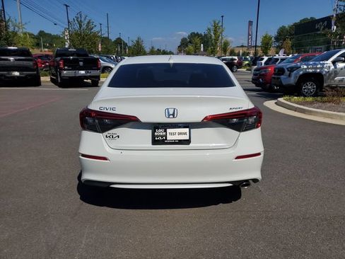 Used 2024 Honda Civic Sport image 5