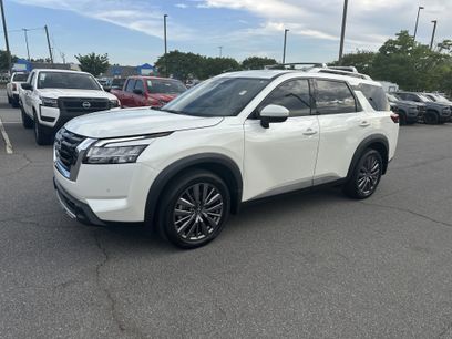 Used 2023 Nissan Pathfinder SL w/ SL Premium Package