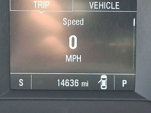 Used 2025 Chevrolet Trax RS w/ Driver Confidence Package image 20