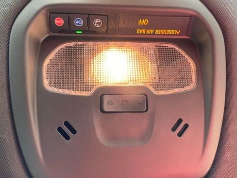 Used 2024 Buick Envista Sport Touring w/ Convenience I Package image 23