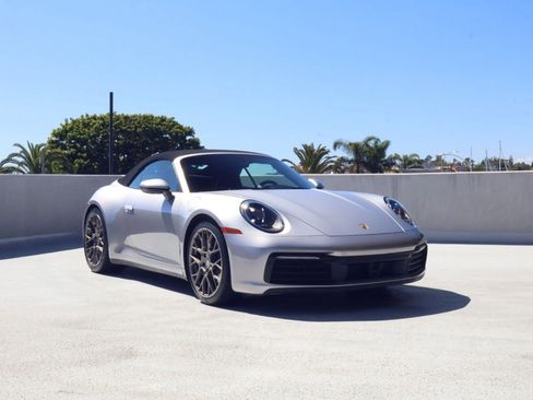 Certified 2020 Porsche 911 Carrera w/ Premium Package image 8