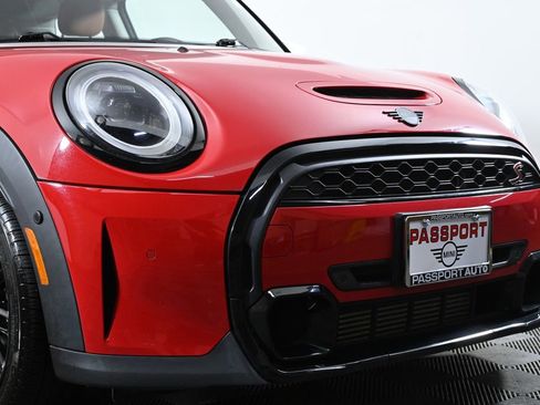 Certified 2024 MINI Cooper S image 5