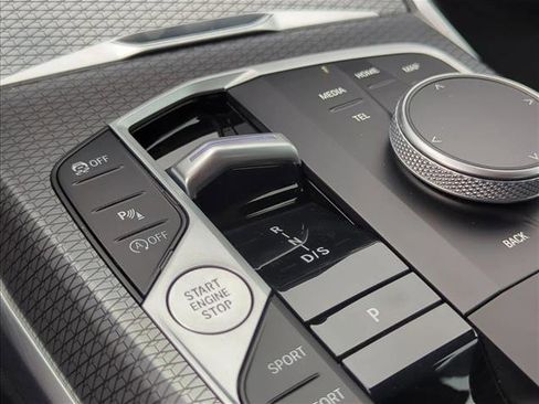 Used 2023 BMW 330i Sedan w/ M Sport Package image 11