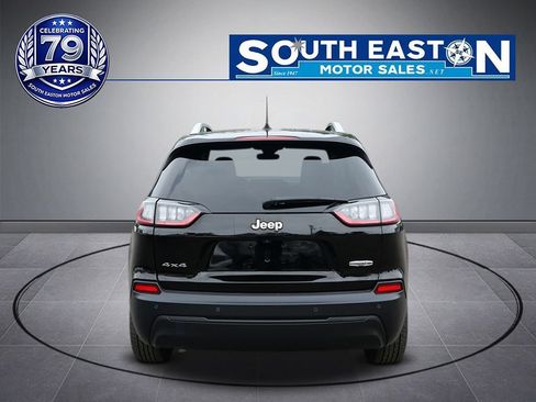 Used 2021 Jeep Cherokee Latitude Plus w/ Sun & Sound Group AWD/4WD image 4