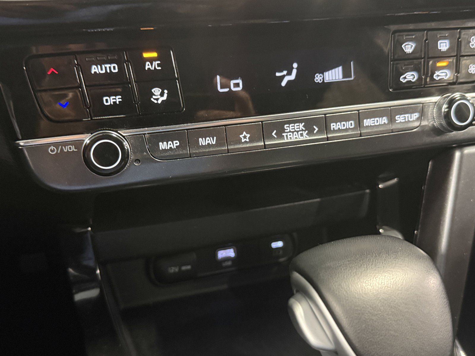 Used 2024 Kia Seltos S AWD/4WD image 16