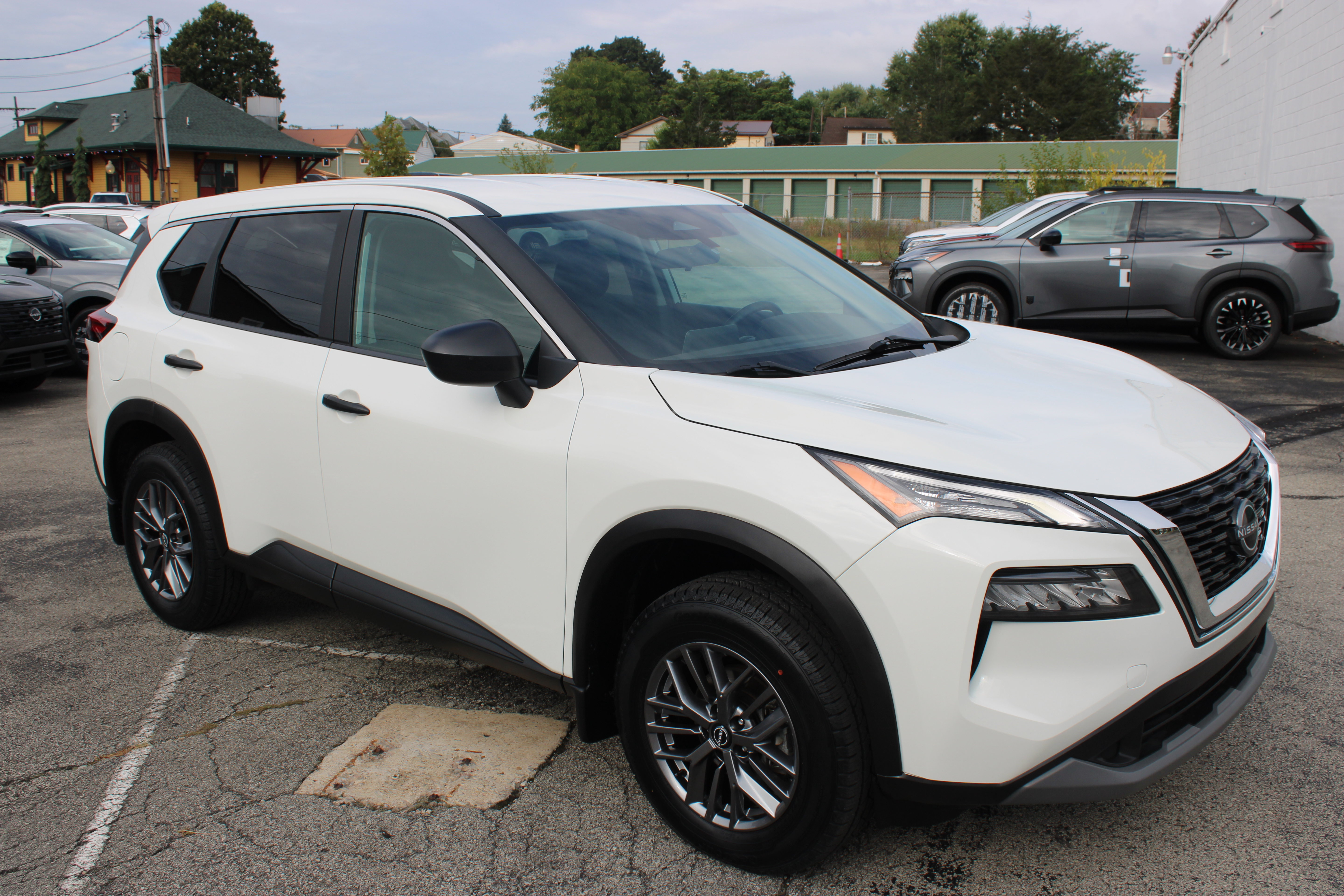 Certified 2023 Nissan Rogue S AWD/4WD image 9