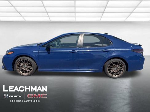 Used 2023 Toyota Camry SE w/ Convenience Package image 7